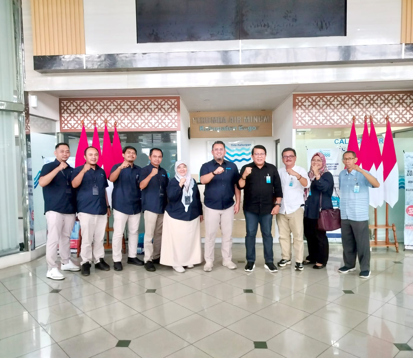 Audiensi ke Kantor PDAM Kab.Bogor bertemu dengan Direktur Operasional dan para manager dalam ranga kerjasama Program Pendidikan.